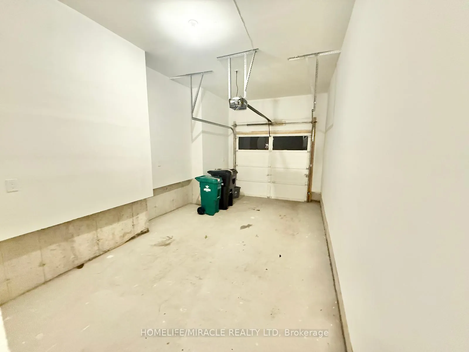 Photo 20 of 21 Gledhill Crescent W, Cambridge — HOMEH