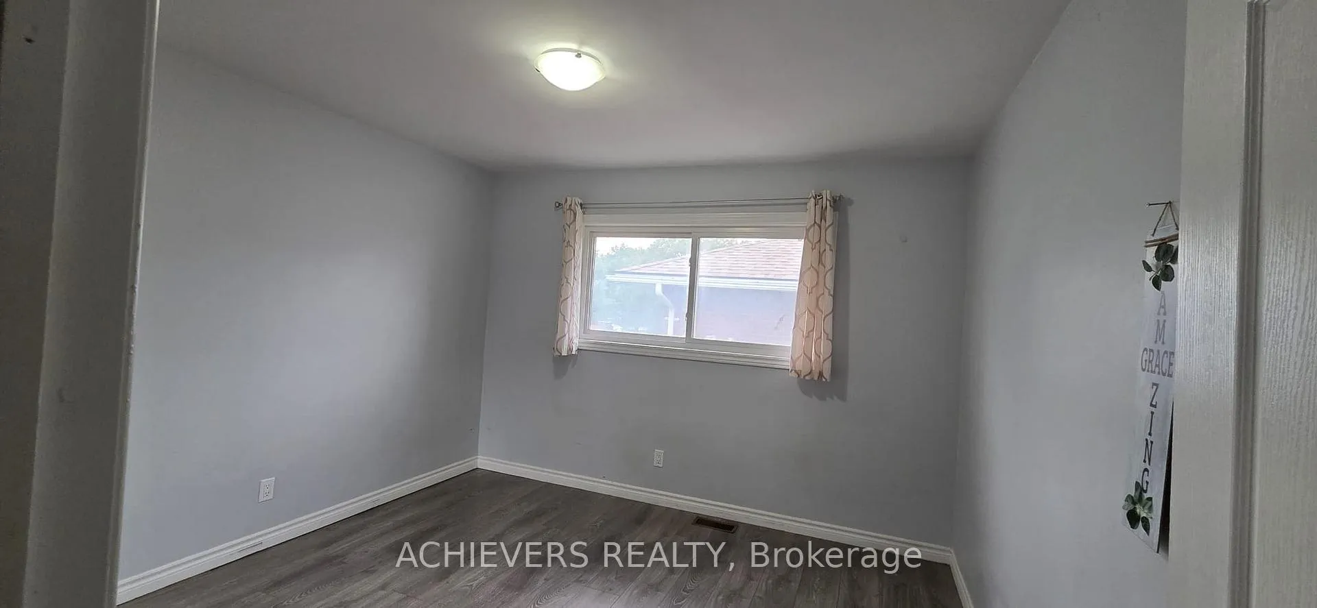 Photo 17 of 222 Sixth Avenue, Kitchener, Fairview/Kingsdale — HOMEH