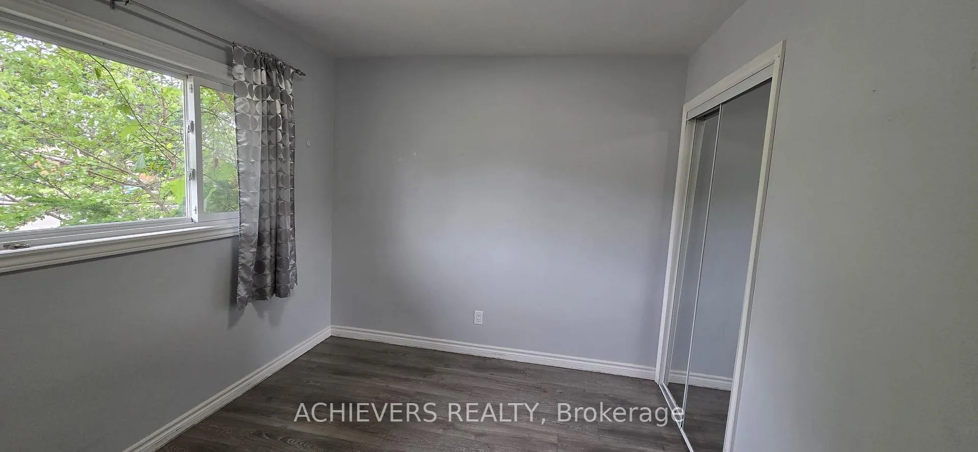Photo 20 of 222 Sixth Avenue, Kitchener, Fairview/Kingsdale — HOMEH