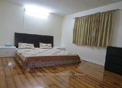Photo 7 of 40 Harley Drive, Ajax, Central — HOMEH