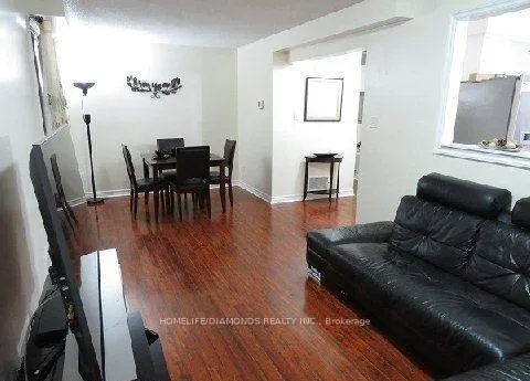 Photo 10 of 40 Harley Drive, Ajax, Central — HOMEH