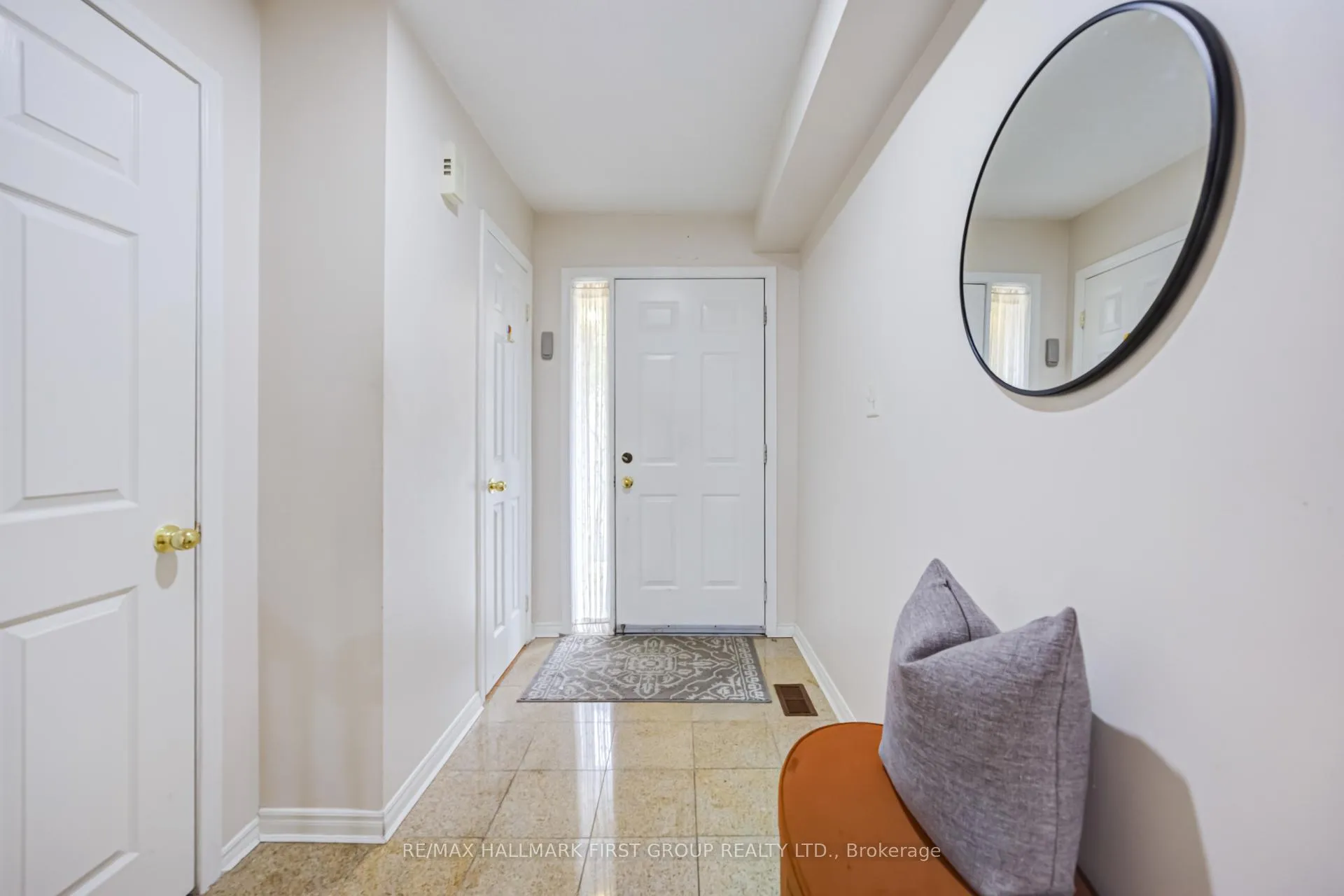 Photo 3 of 1075 Ellesmere Road, Scarborough, Dorset Park — HOMEH