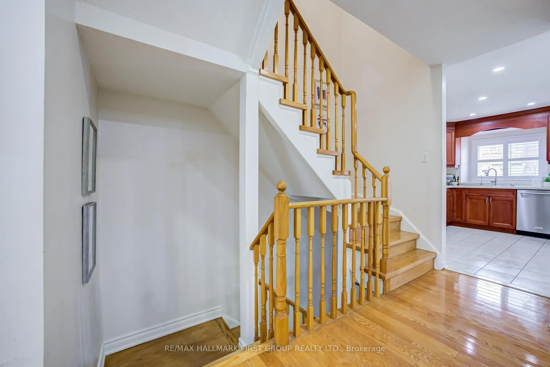 Photo 6 of 1075 Ellesmere Road, Scarborough, Dorset Park — HOMEH