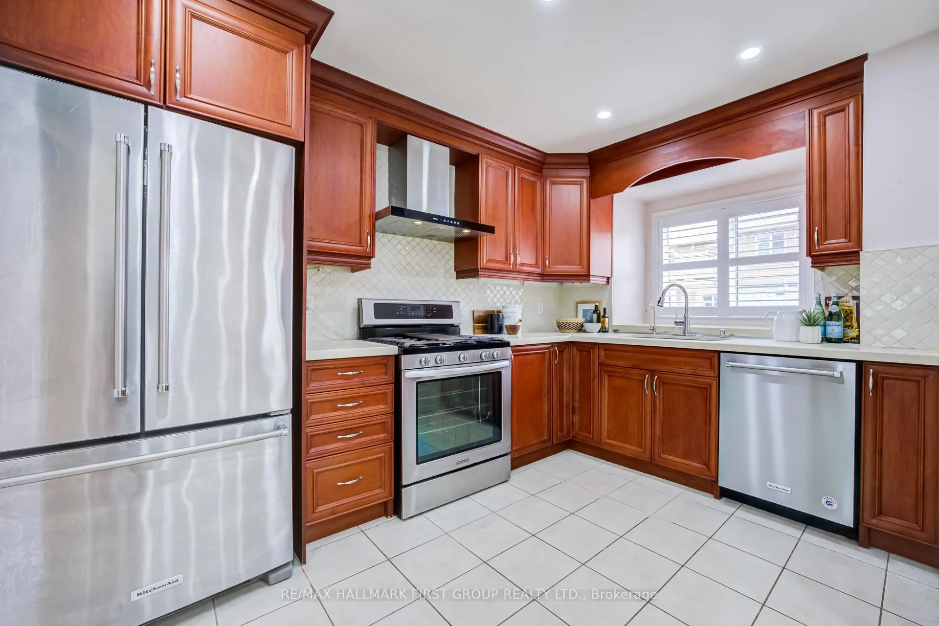 Photo 12 of 1075 Ellesmere Road, Scarborough, Dorset Park — HOMEH
