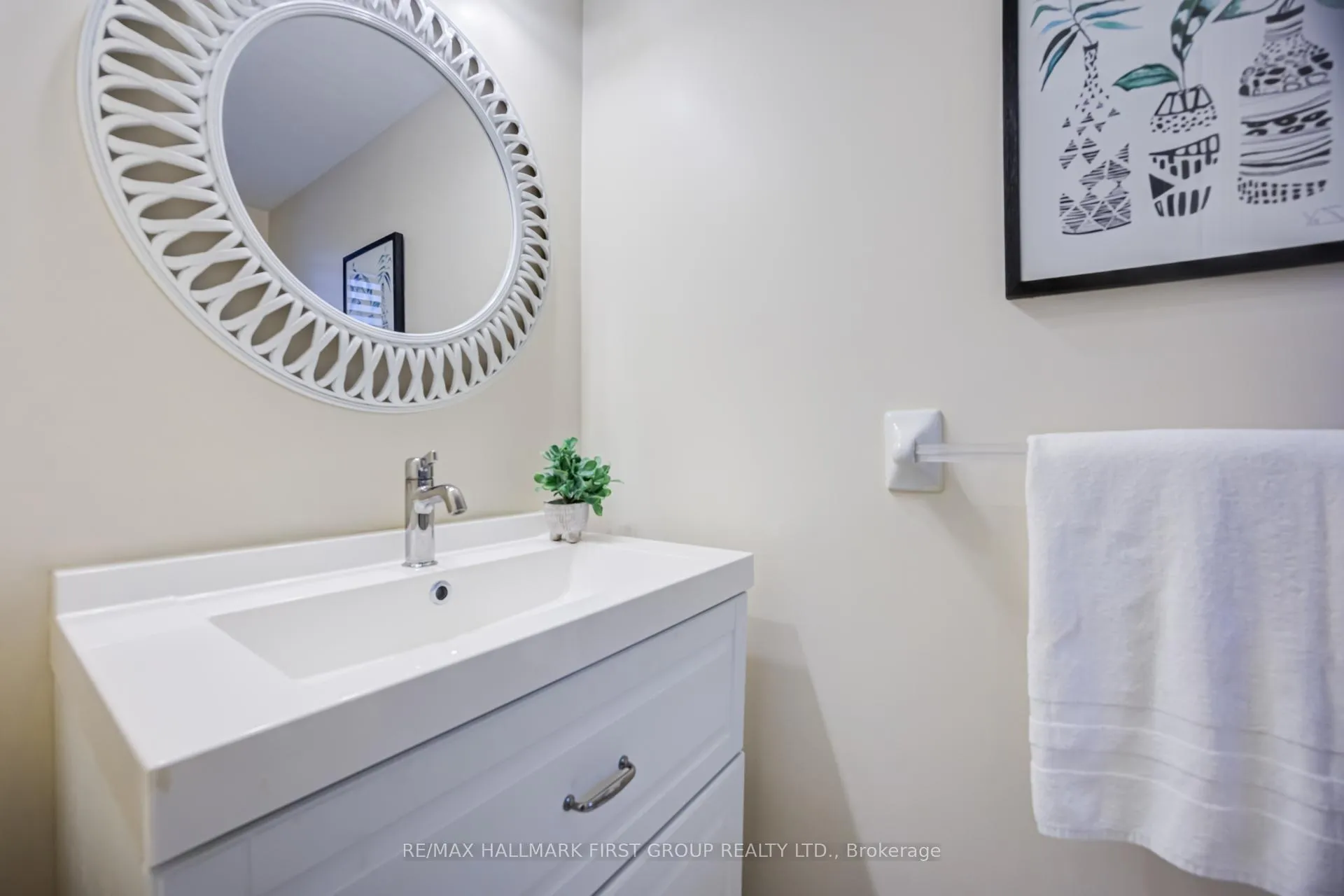 Photo 19 of 1075 Ellesmere Road, Scarborough, Dorset Park — HOMEH
