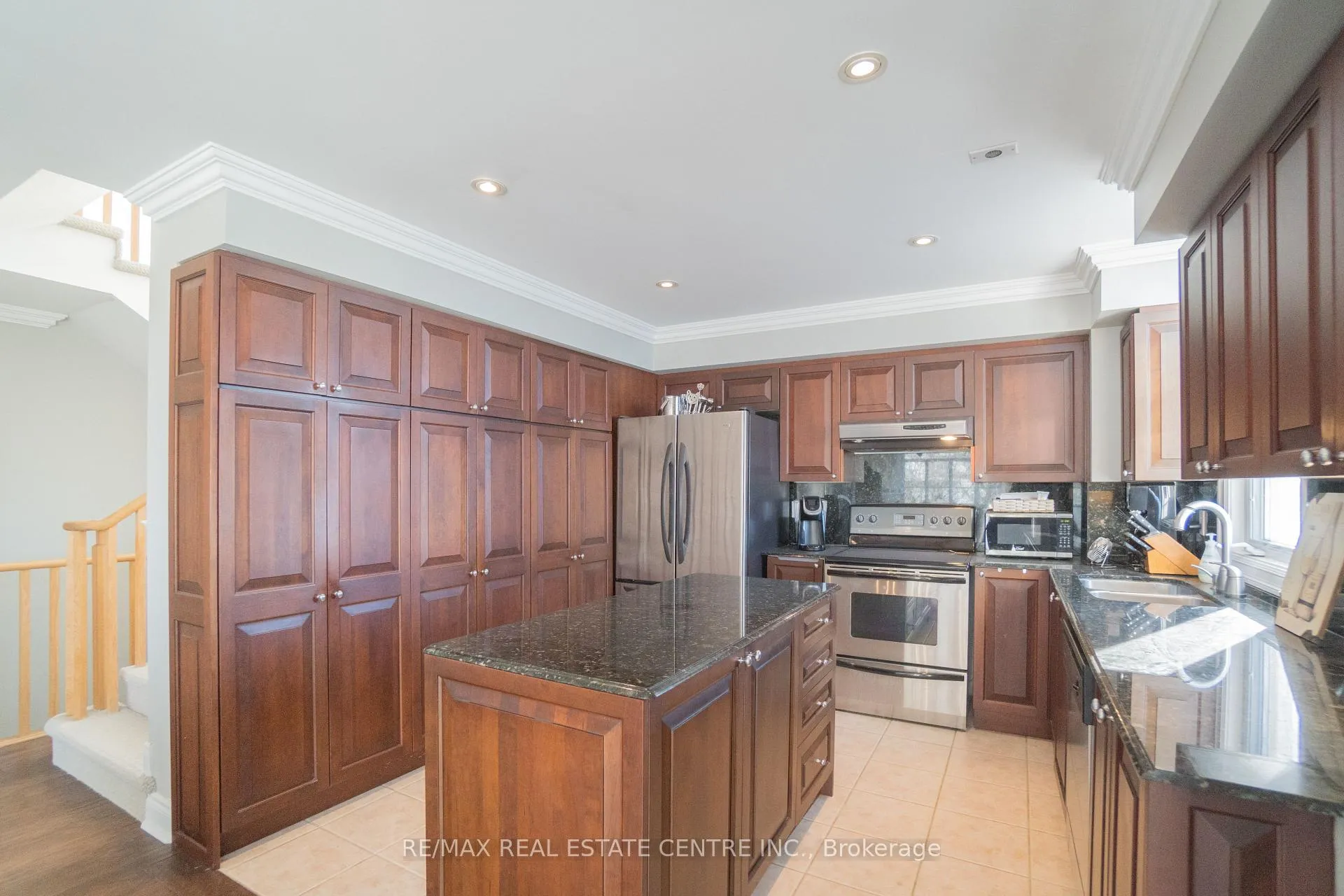 Photo 14 of Unit 688, 38 Stadium Road, Toronto, Niagara — HOMEH