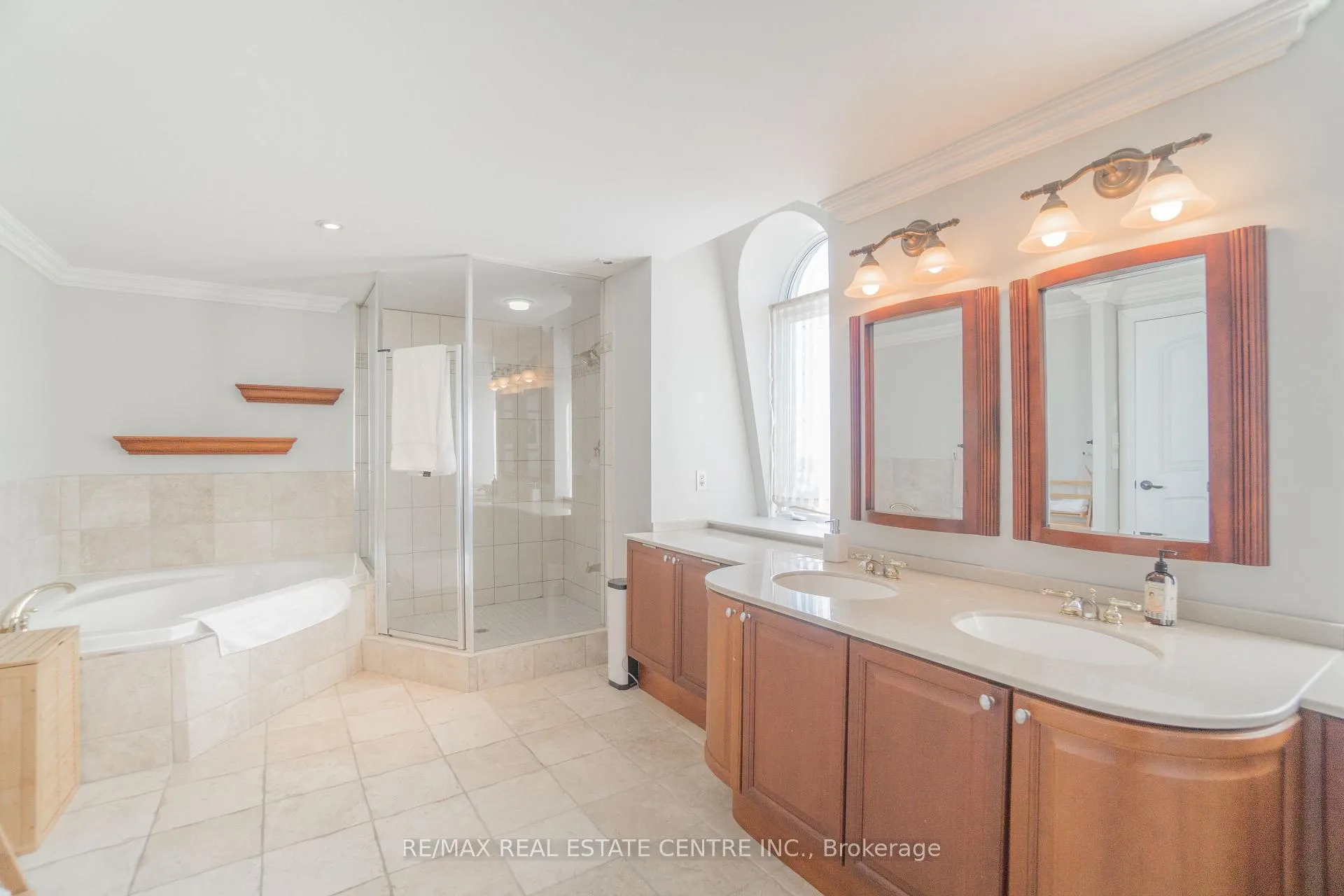 Photo 24 of Unit 688, 38 Stadium Road, Toronto, Niagara — HOMEH