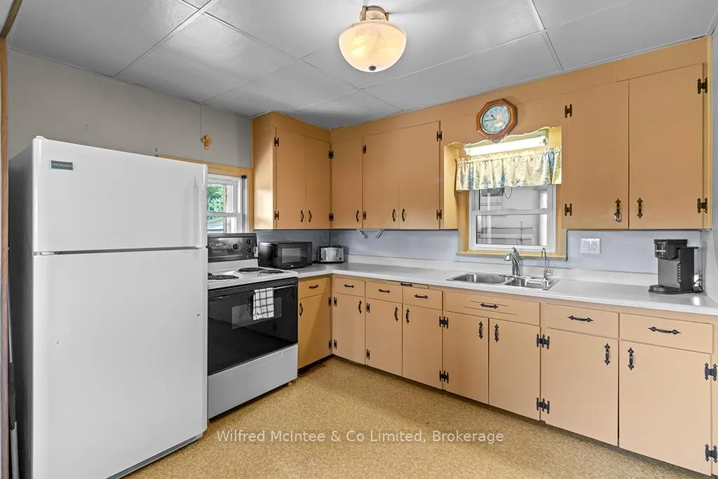 Photo 12 of 242287 16 Concession, West Grey — HOMEH