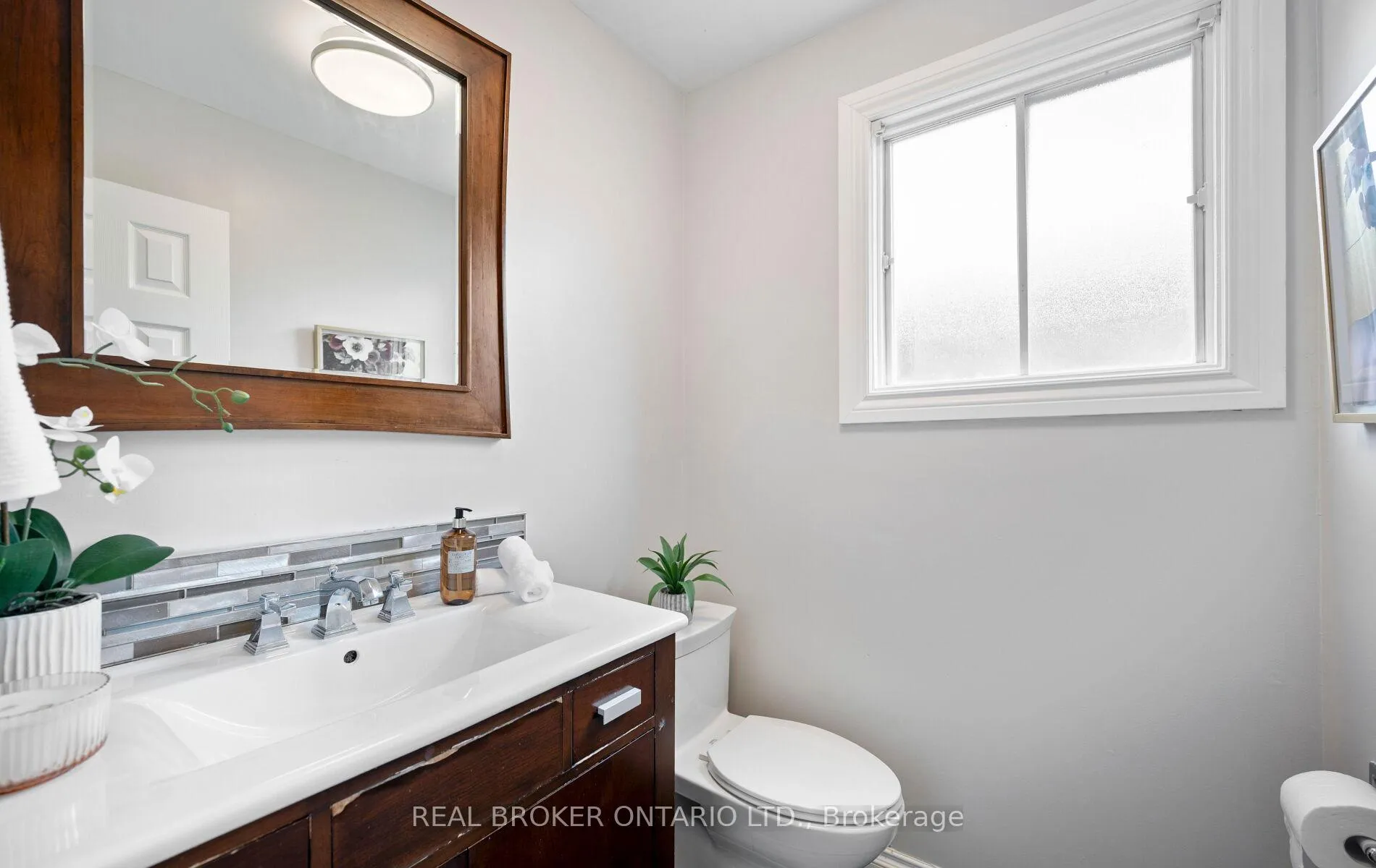 Photo 12 of 52 Vivaldi Crescent, Brampton, Brampton South — HOMEH