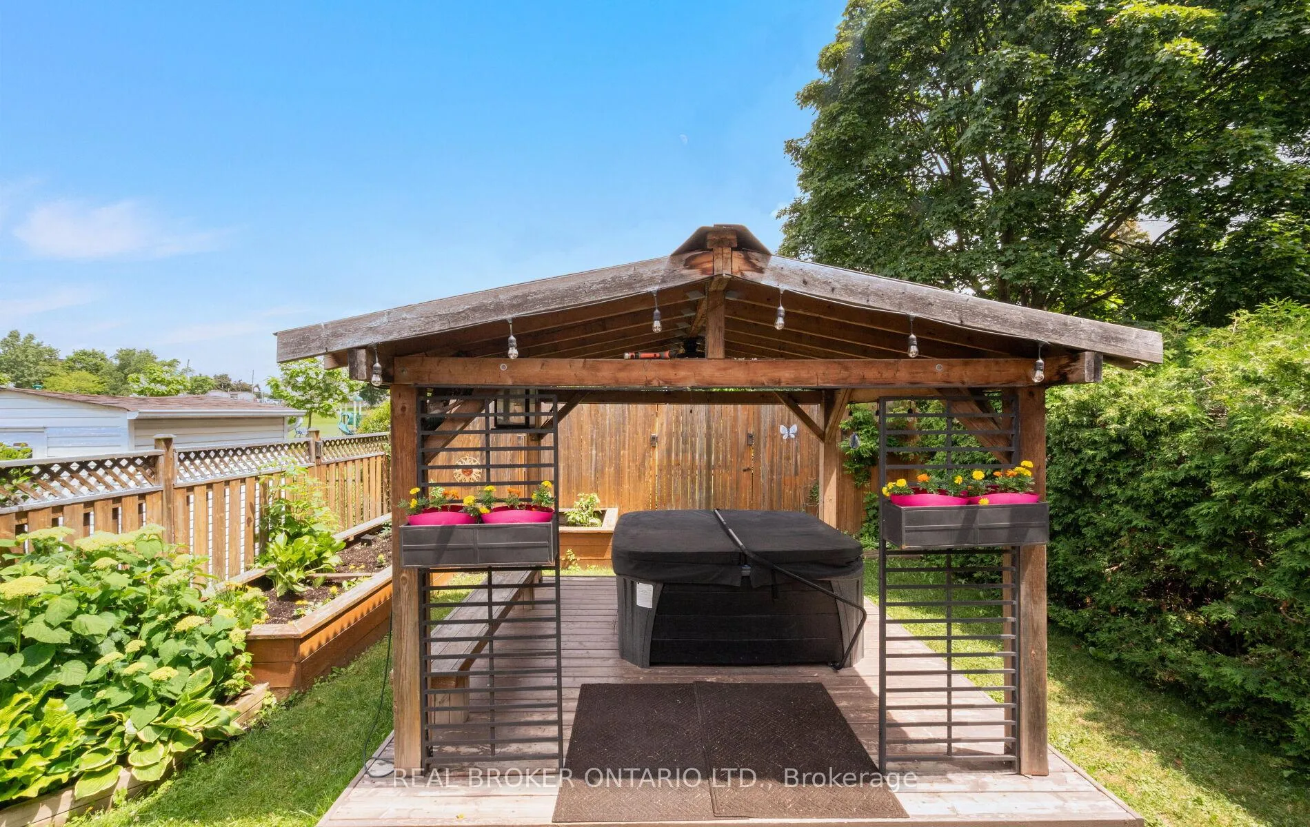 Photo 23 of 52 Vivaldi Crescent, Brampton, Brampton South — HOMEH