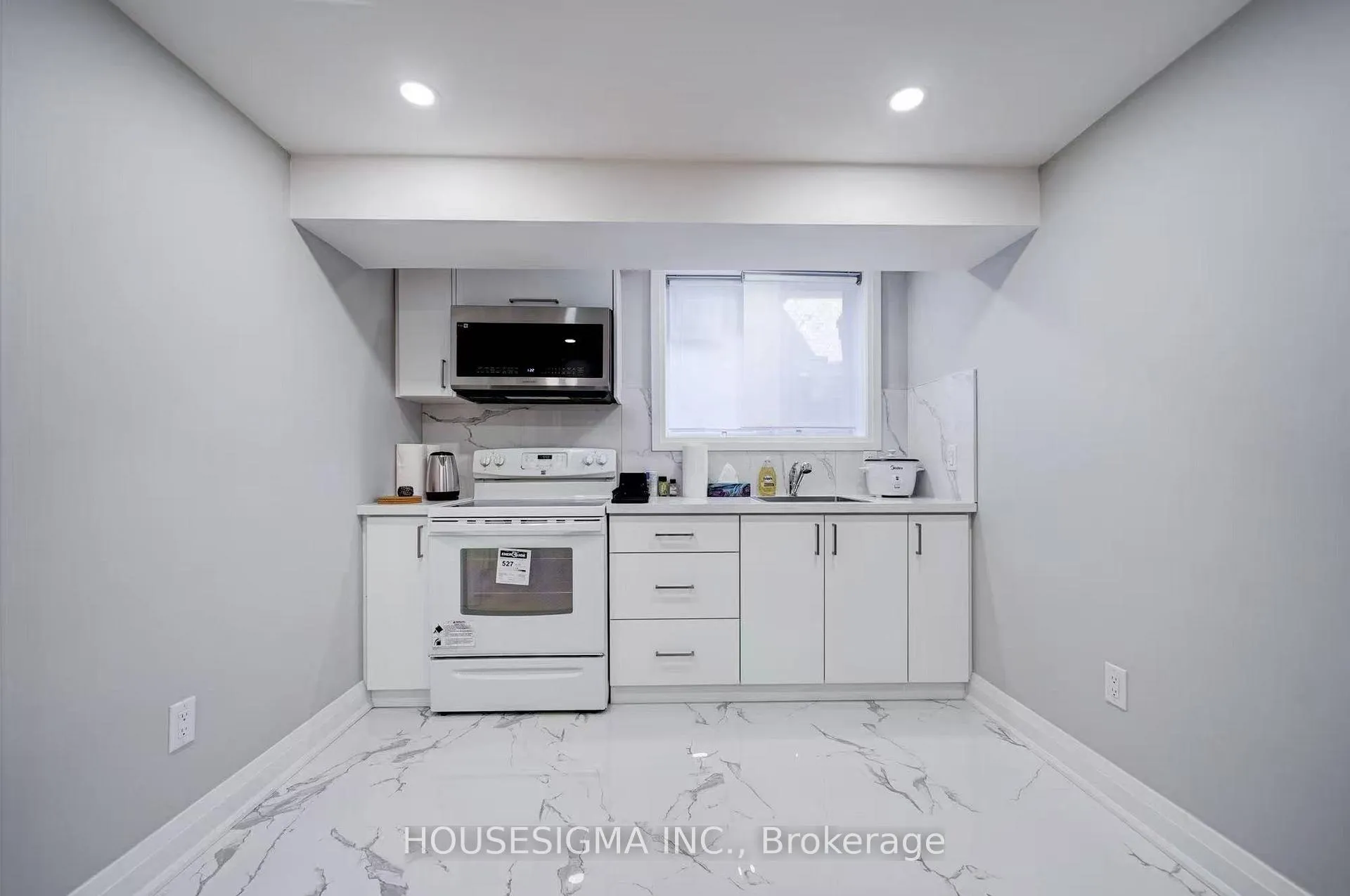 Photo 16 of 28 Earlton Road, Scarborough, Tam O'Shanter-Sullivan — HOMEH