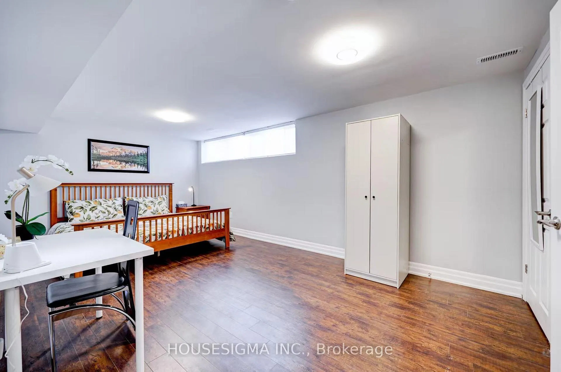 Photo 21 of 28 Earlton Road, Scarborough, Tam O'Shanter-Sullivan — HOMEH