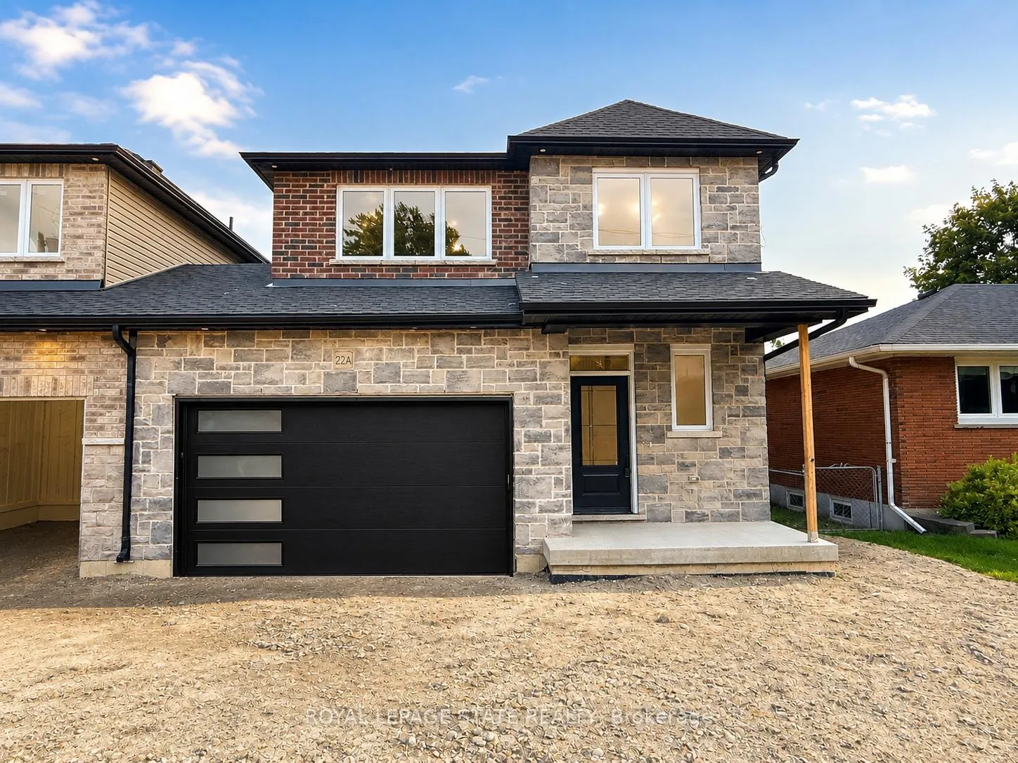 Photo 2 of 22-A Alpine Avenue, Hamilton, Stoney Creek — HOMEH