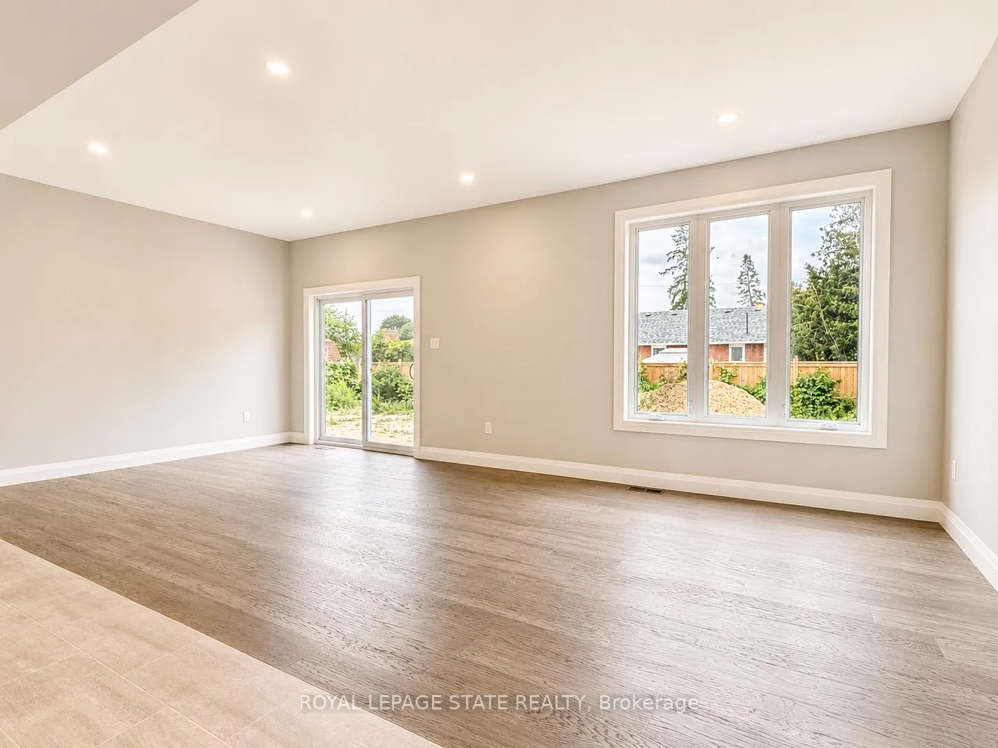 Photo 12 of 22-A Alpine Avenue, Hamilton, Stoney Creek — HOMEH