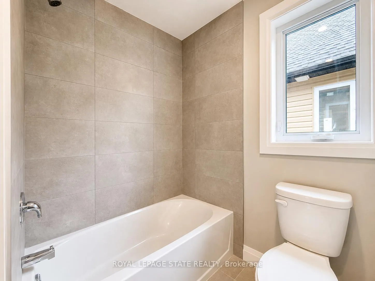 Photo 24 of 22-A Alpine Avenue, Hamilton, Stoney Creek — HOMEH