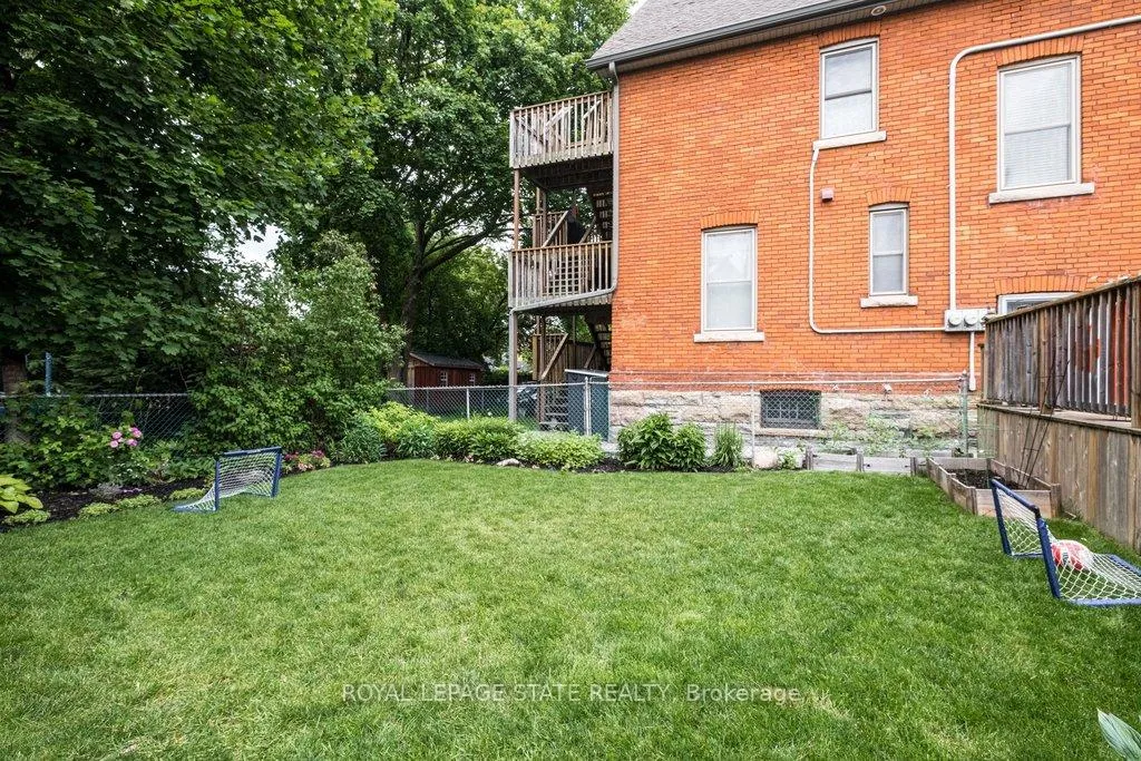 Photo 21 of 182 Charlton Avenue W, Hamilton, Durand — HOMEH