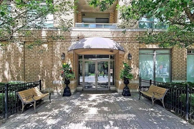 Photo 2 of Unit 207, 140 Bathurst Street, Toronto, Niagara — HOMEH
