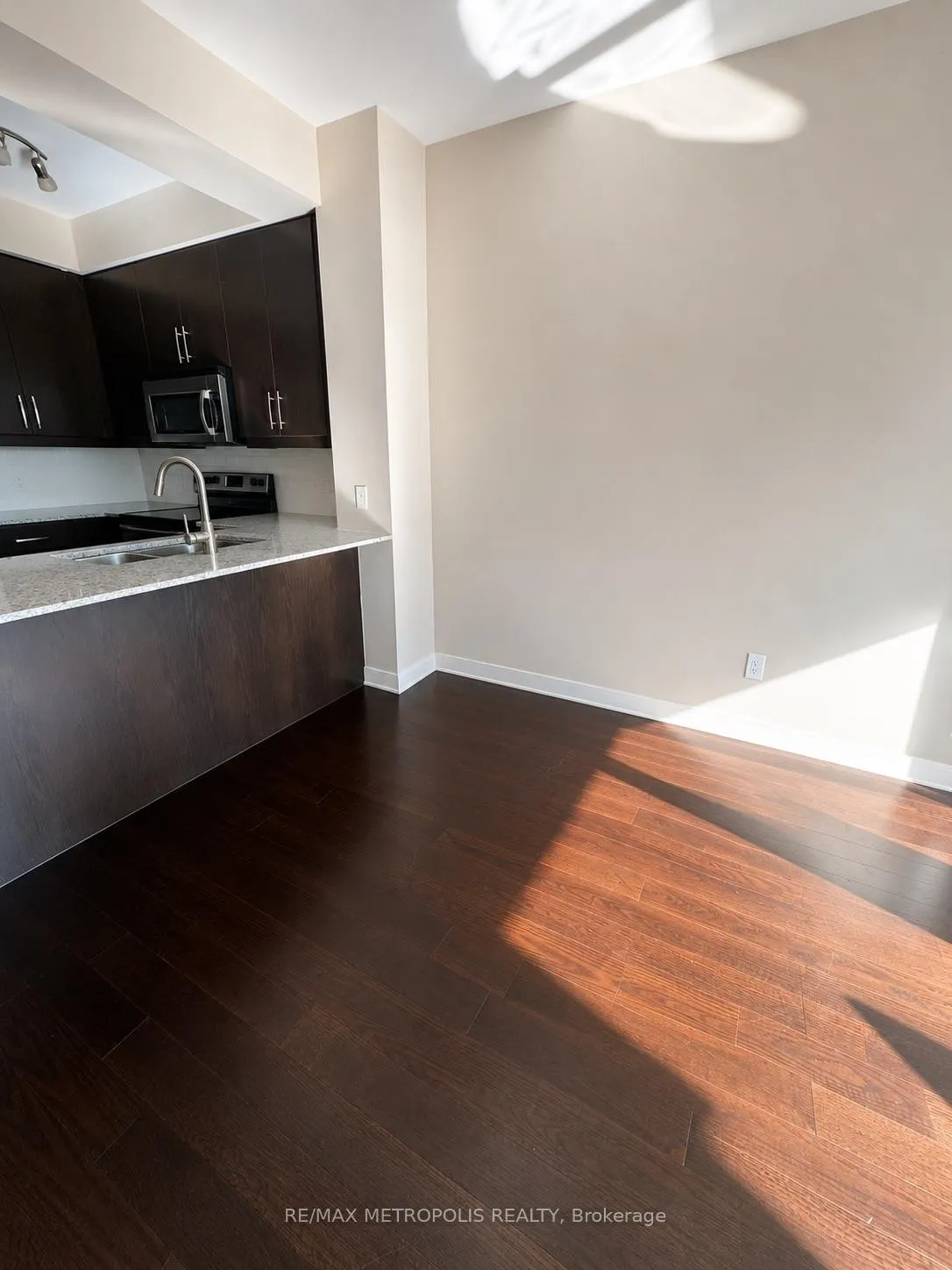 Photo 3 of Unit 1206, 1 Scott Street, Toronto, Waterfront Communities — HOMEH