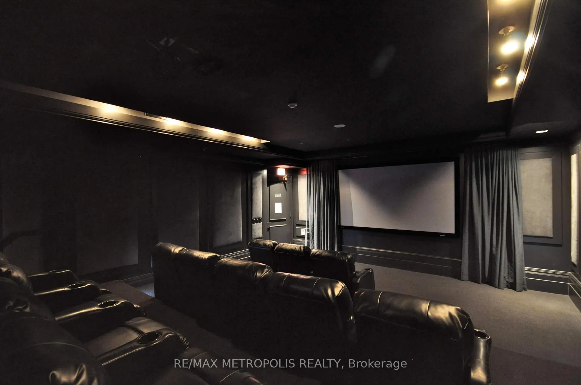 Photo 19 of Unit 1206, 1 Scott Street, Toronto, Waterfront Communities — HOMEH