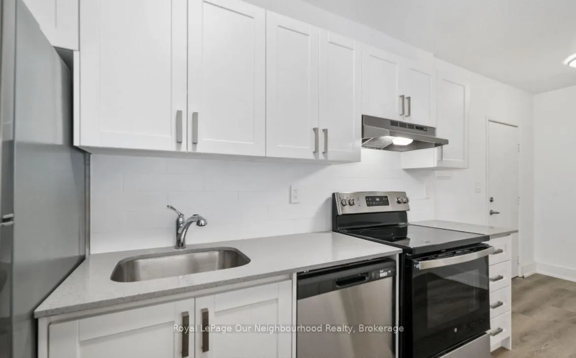 Photo 6 of 202 Green Street, Cobourg — HOMEH