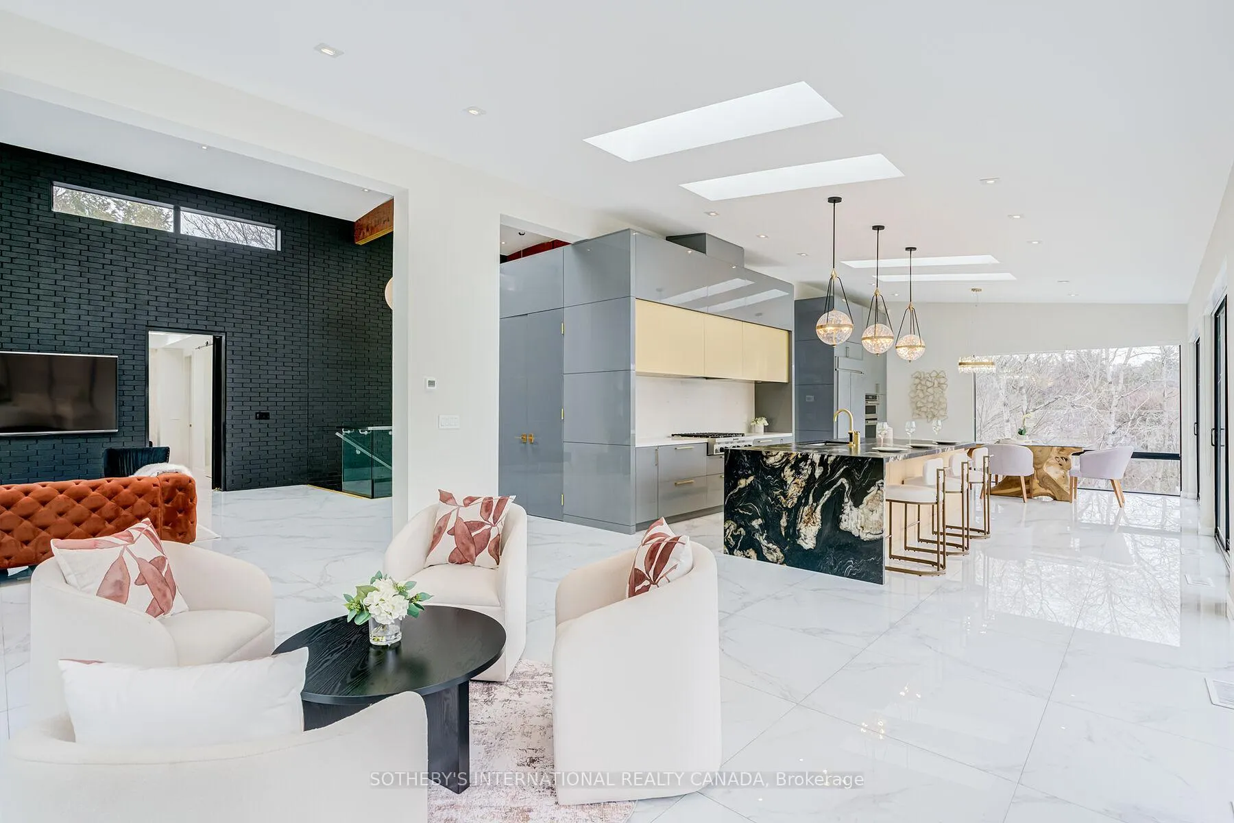 Photo 9 of 4599 Langstaff Road, Vaughan, East Woodbridge — HOMEH