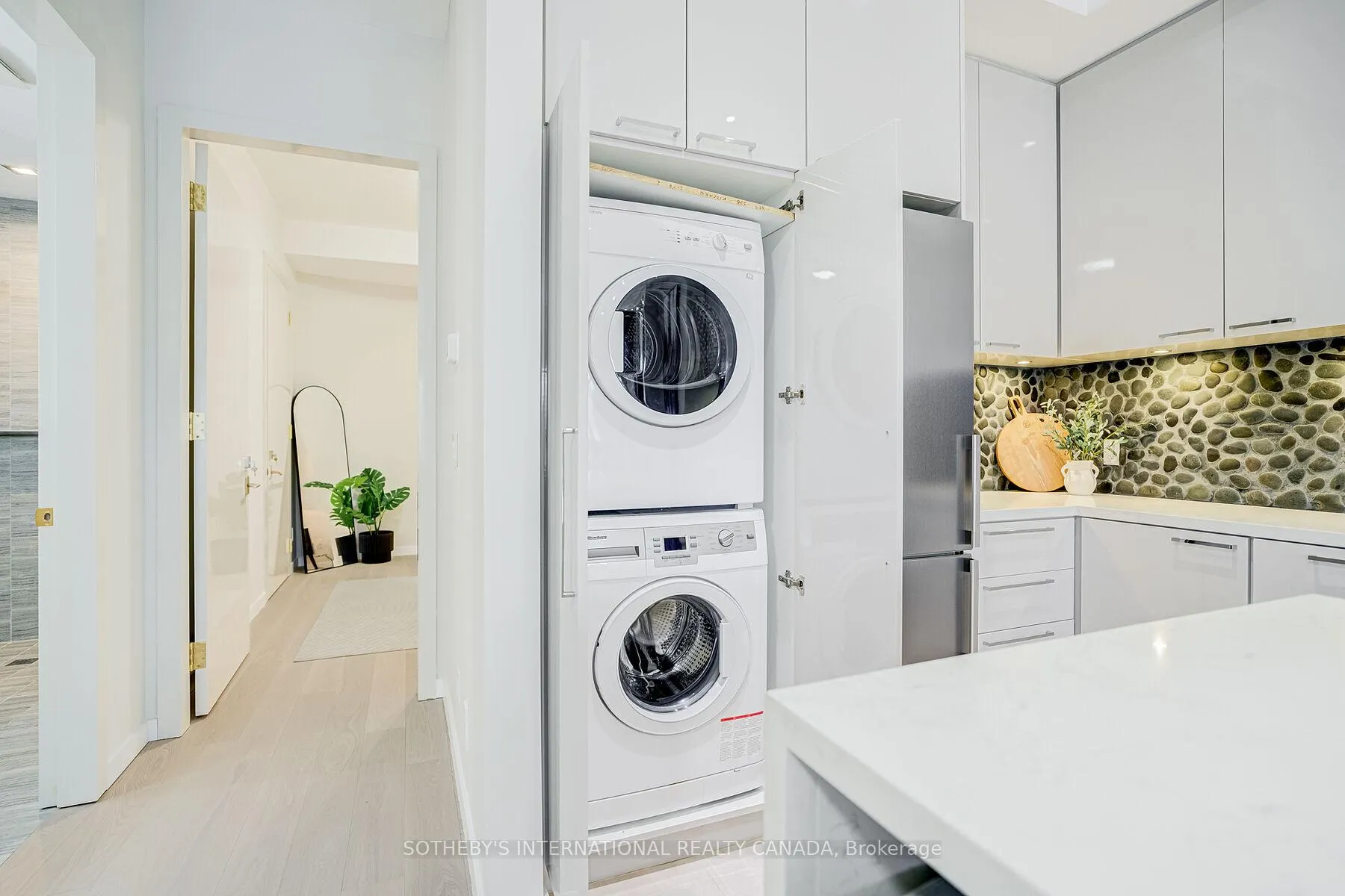Photo 28 of 4599 Langstaff Road, Vaughan, East Woodbridge — HOMEH