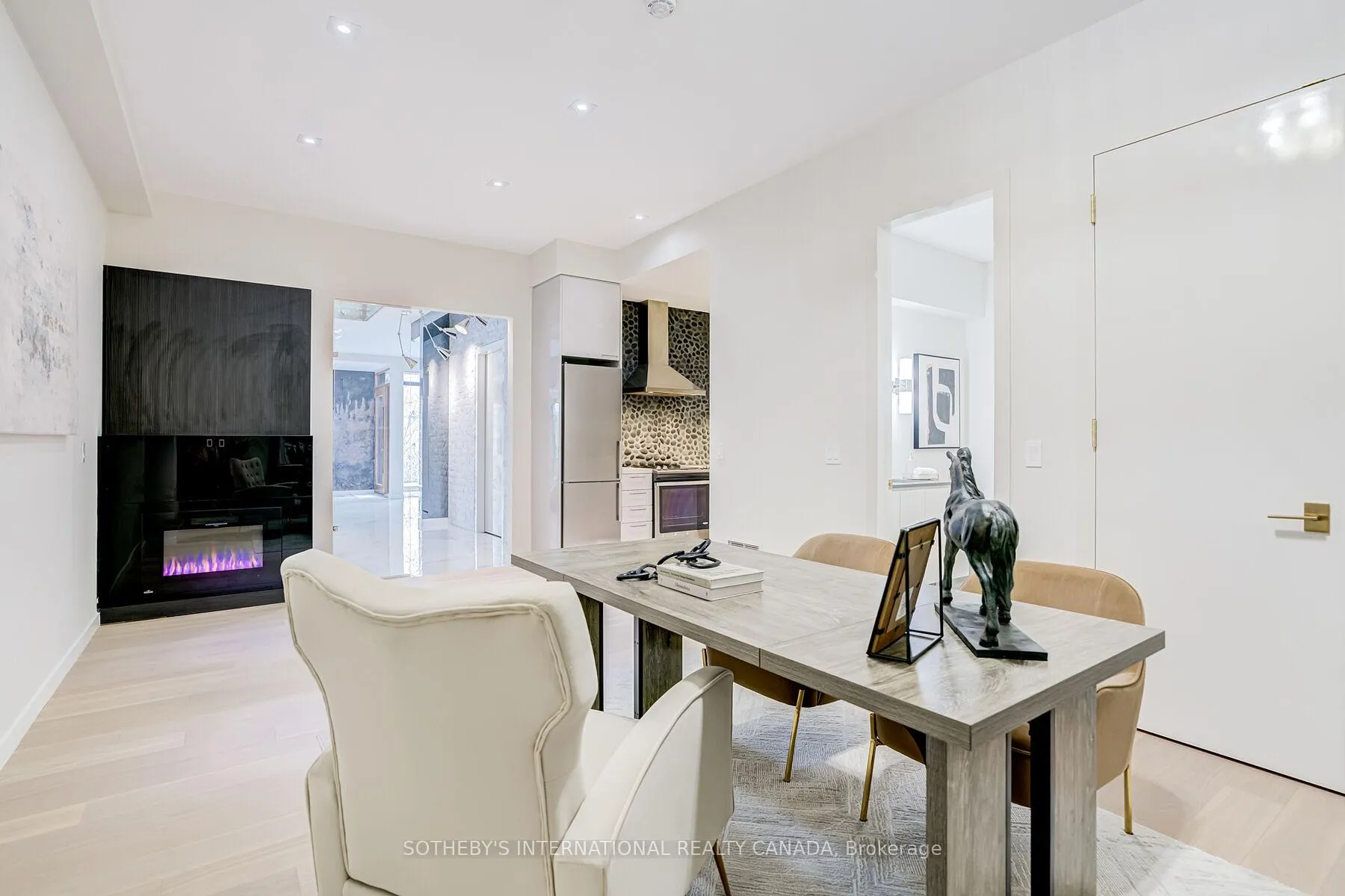 Photo 36 of 4599 Langstaff Road, Vaughan, East Woodbridge — HOMEH