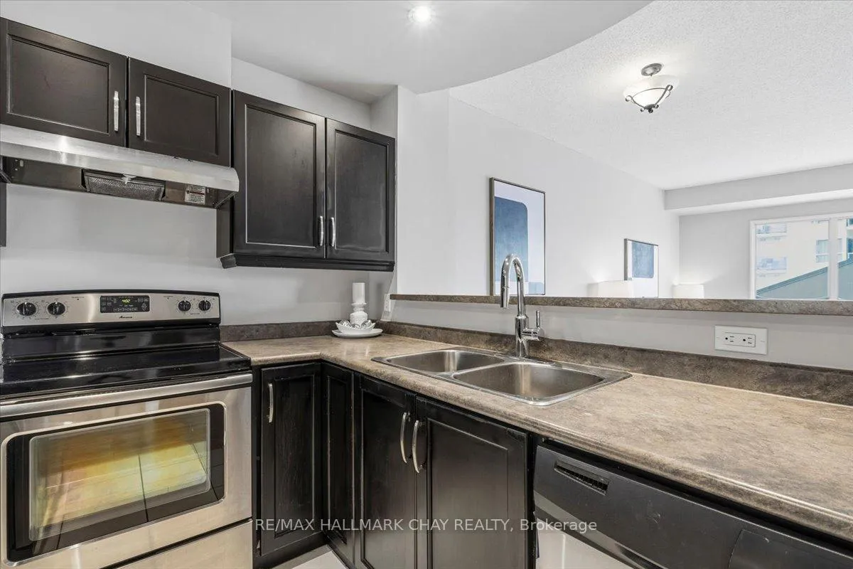 Photo 15 of Unit 307, 2 Toronto Street, Barrie, City Centre — HOMEH