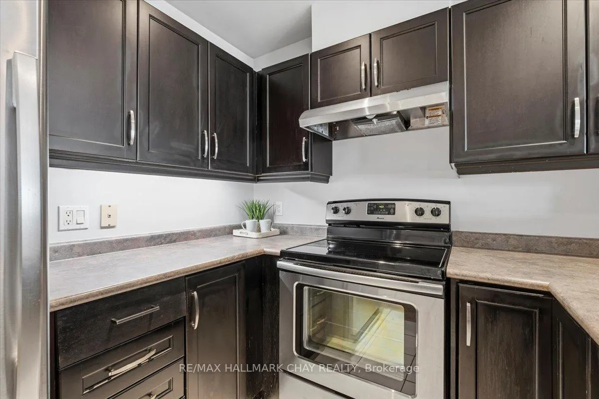 Photo 16 of Unit 307, 2 Toronto Street, Barrie, City Centre — HOMEH
