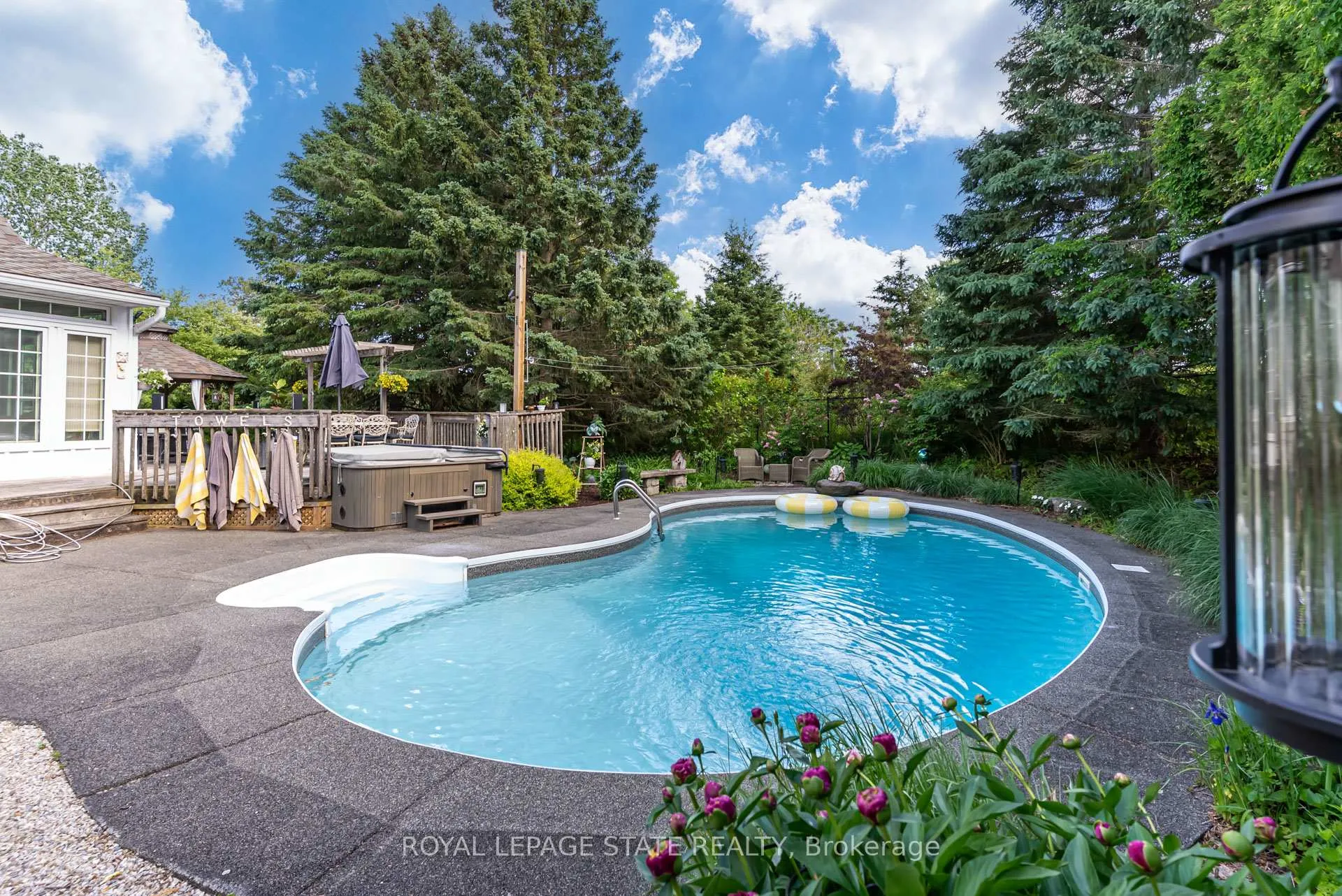Photo 39 of 2134 Maplewood Road, Wellesley — HOMEH