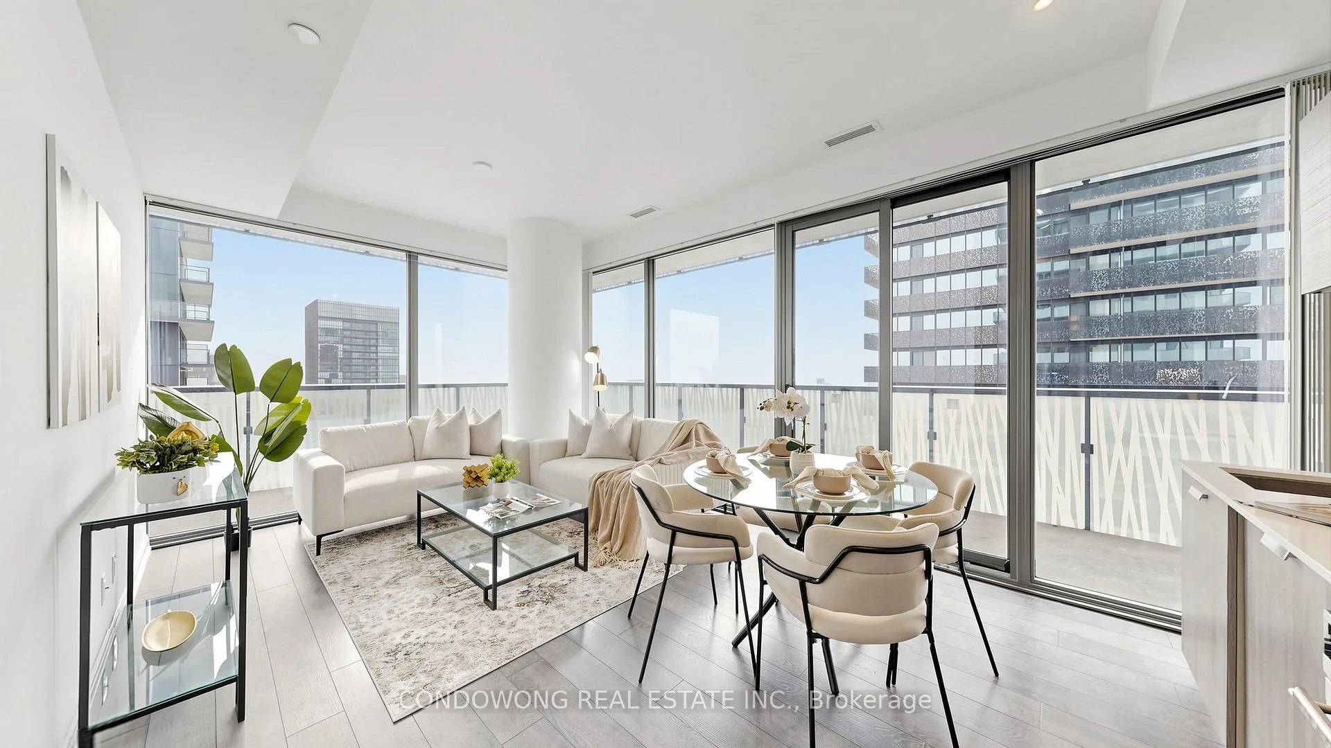 Photo 5 of Unit 4203, 50 Charles Street E, Toronto, Church-Yonge Corridor — HOMEH