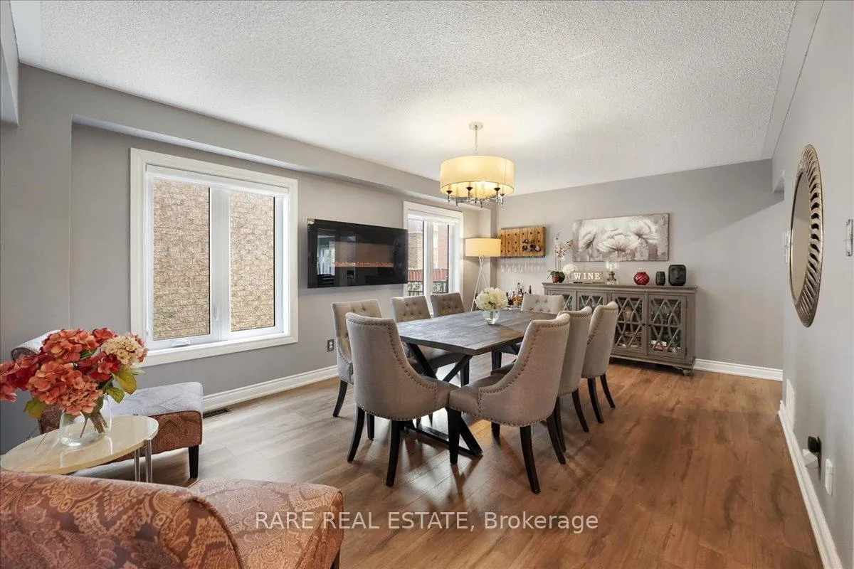 Photo 10 of 62 Hiberton Crescent, Brampton, Fletcher's Meadow — HOMEH