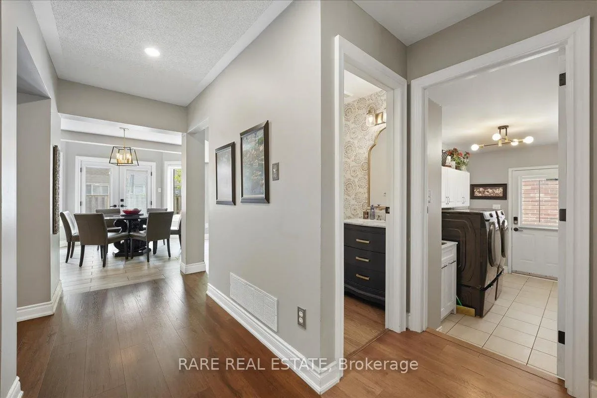 Photo 12 of 62 Hiberton Crescent, Brampton, Fletcher's Meadow — HOMEH