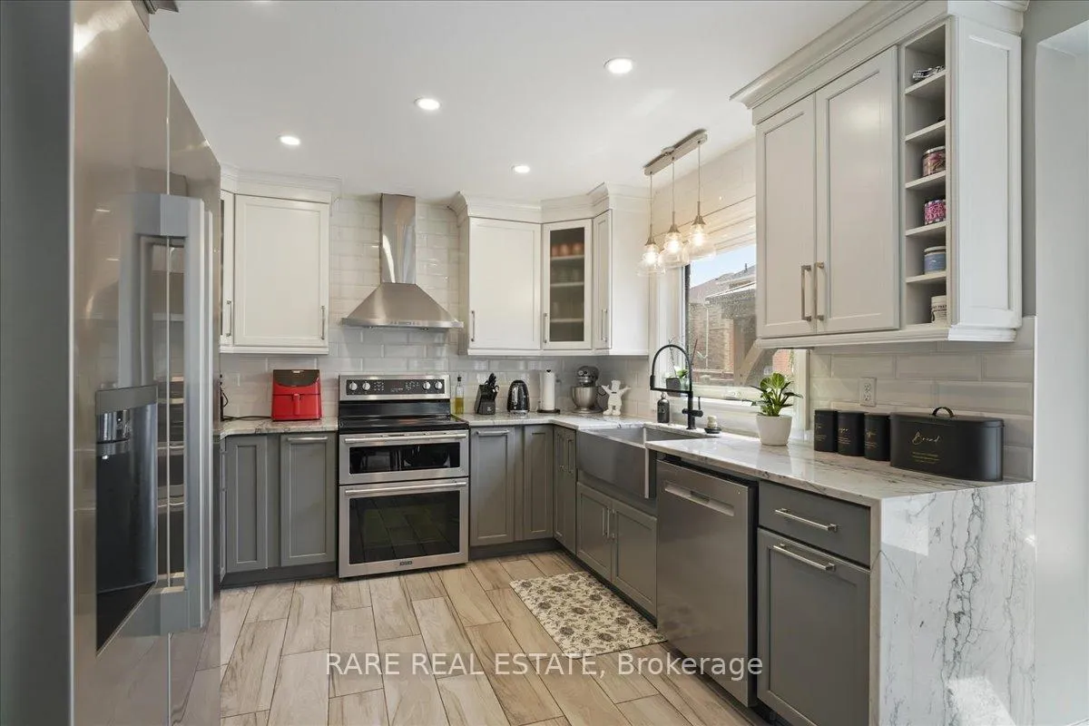 Photo 14 of 62 Hiberton Crescent, Brampton, Fletcher's Meadow — HOMEH