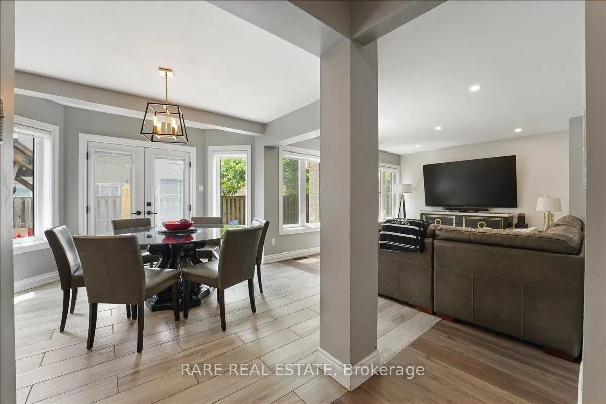 Photo 18 of 62 Hiberton Crescent, Brampton, Fletcher's Meadow — HOMEH