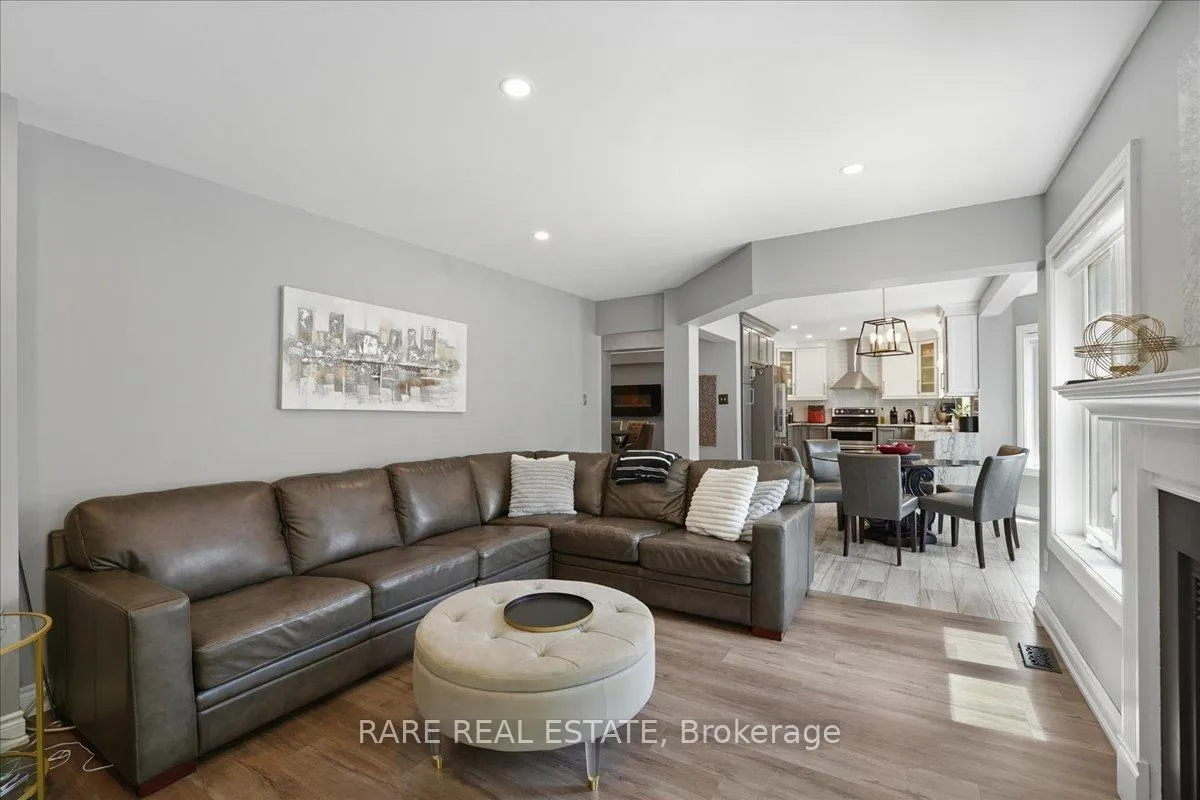 Photo 20 of 62 Hiberton Crescent, Brampton, Fletcher's Meadow — HOMEH