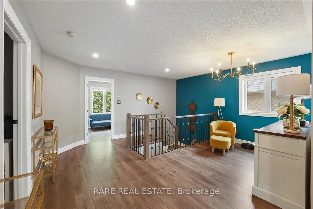 Photo 24 of 62 Hiberton Crescent, Brampton, Fletcher's Meadow — HOMEH