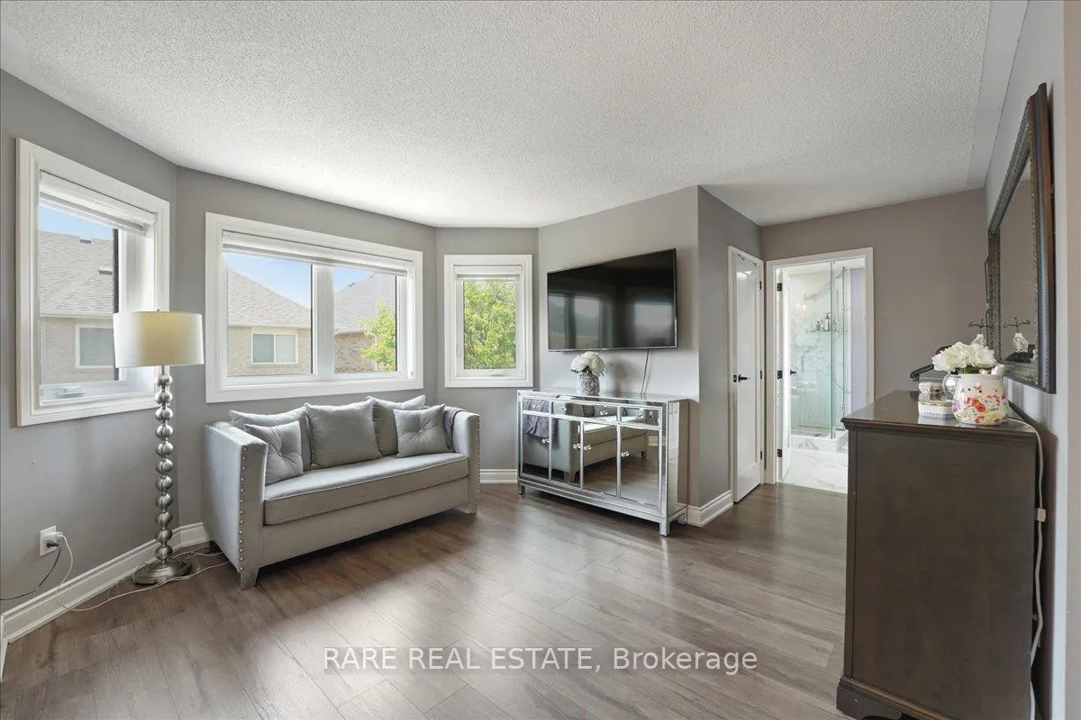 Photo 28 of 62 Hiberton Crescent, Brampton, Fletcher's Meadow — HOMEH