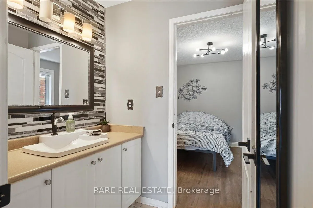 Photo 36 of 62 Hiberton Crescent, Brampton, Fletcher's Meadow — HOMEH