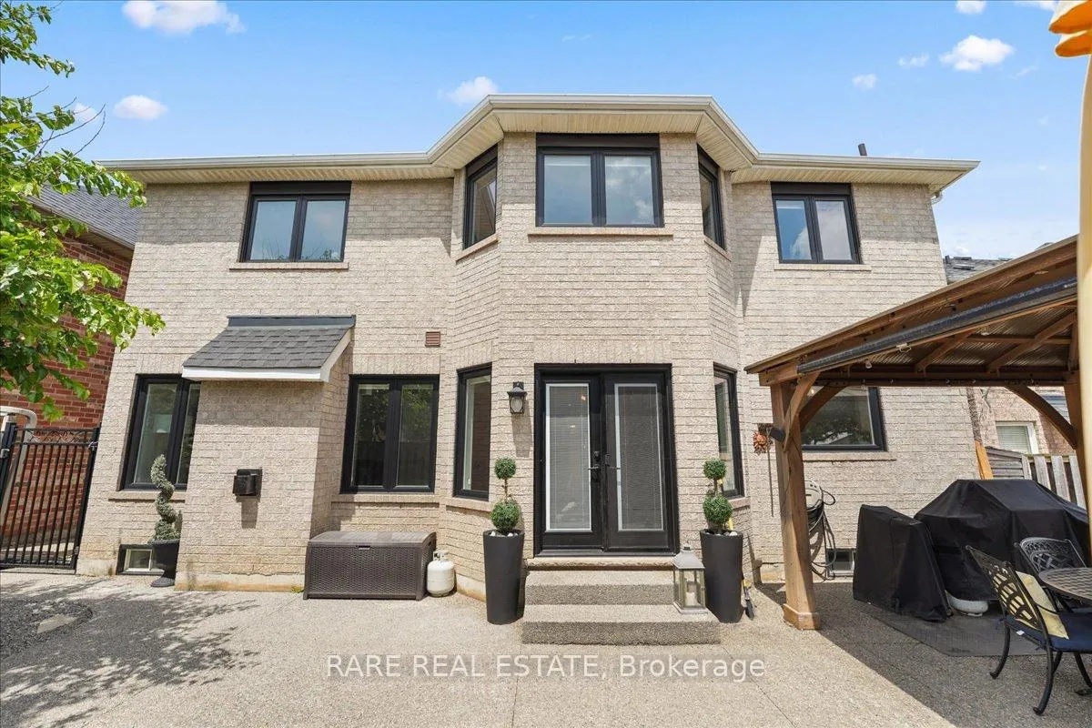 Photo 42 of 62 Hiberton Crescent, Brampton, Fletcher's Meadow — HOMEH