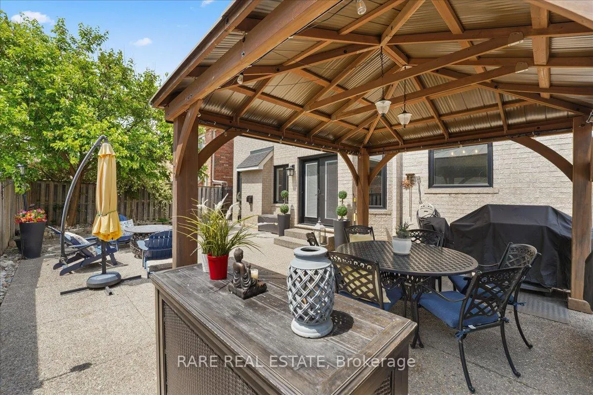 Photo 44 of 62 Hiberton Crescent, Brampton, Fletcher's Meadow — HOMEH