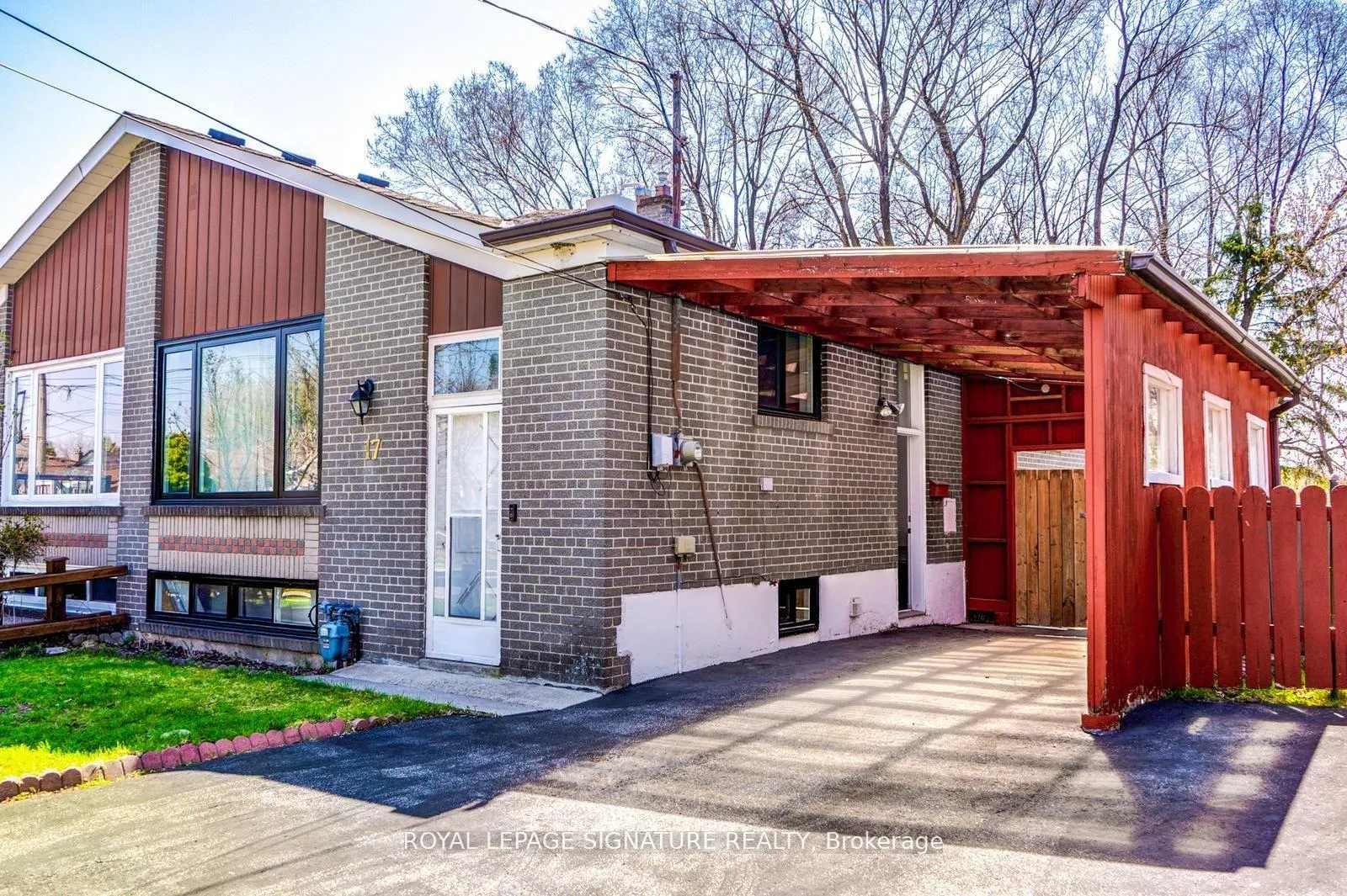 Photo 3 of Unit BSMT, 17 Avis Crescent, Toronto, O'Connor-Parkview — HOMEH