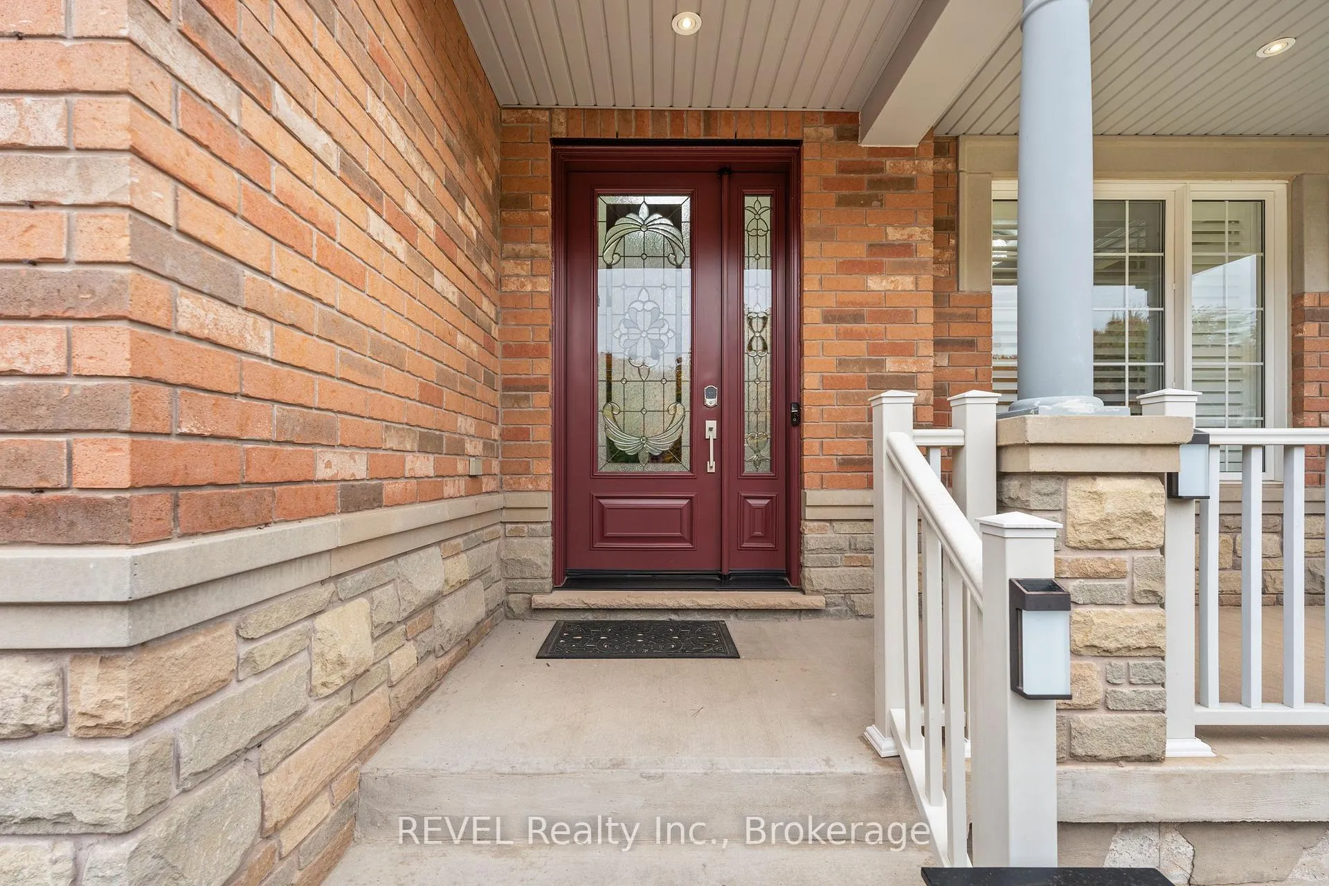 Photo 3 of 8892 Kudlac Street, Niagara Falls, Forestview — HOMEH