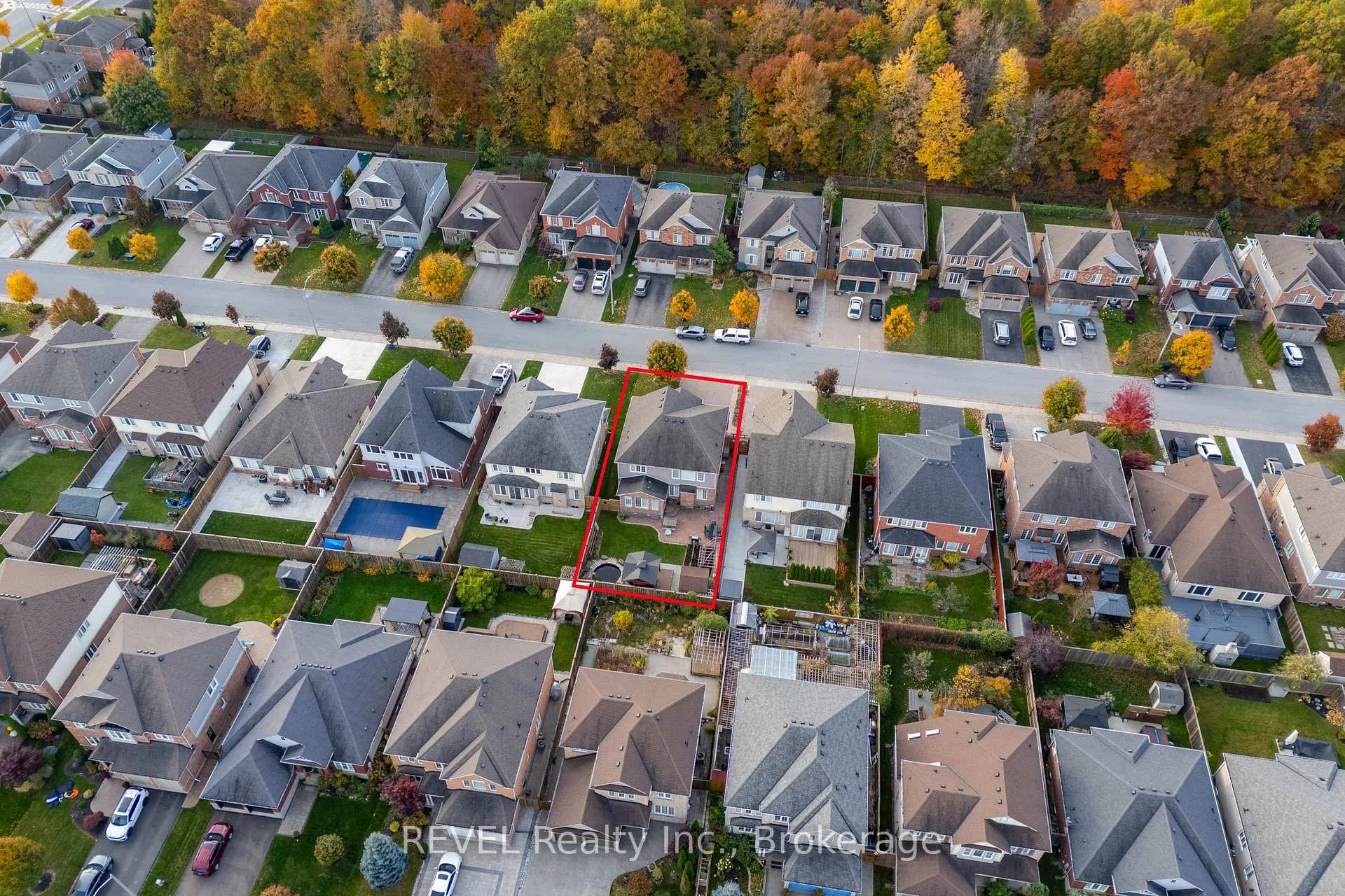 Photo 4 of 8892 Kudlac Street, Niagara Falls, Forestview — HOMEH