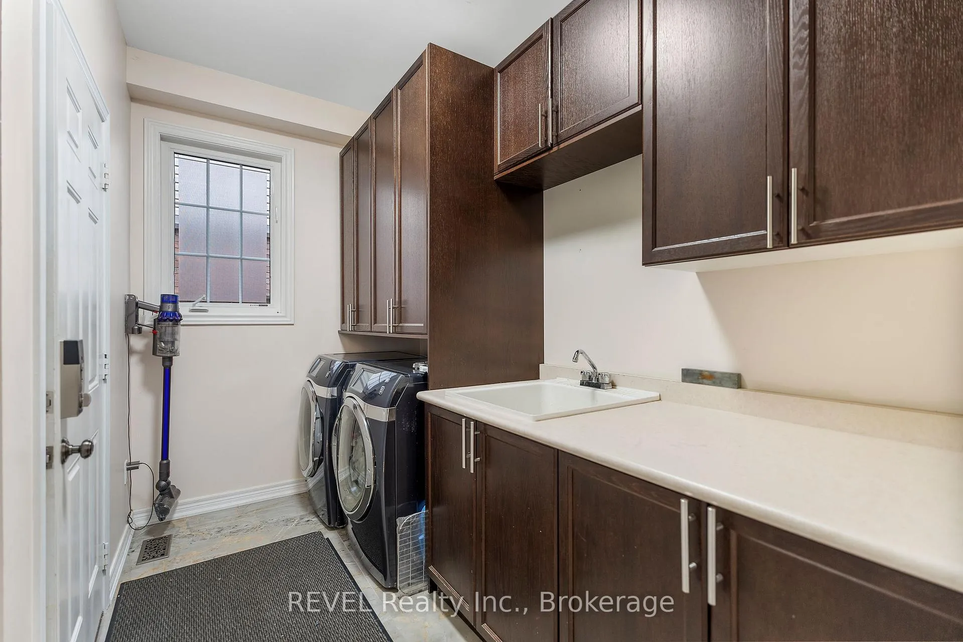 Photo 22 of 8892 Kudlac Street, Niagara Falls, Forestview — HOMEH