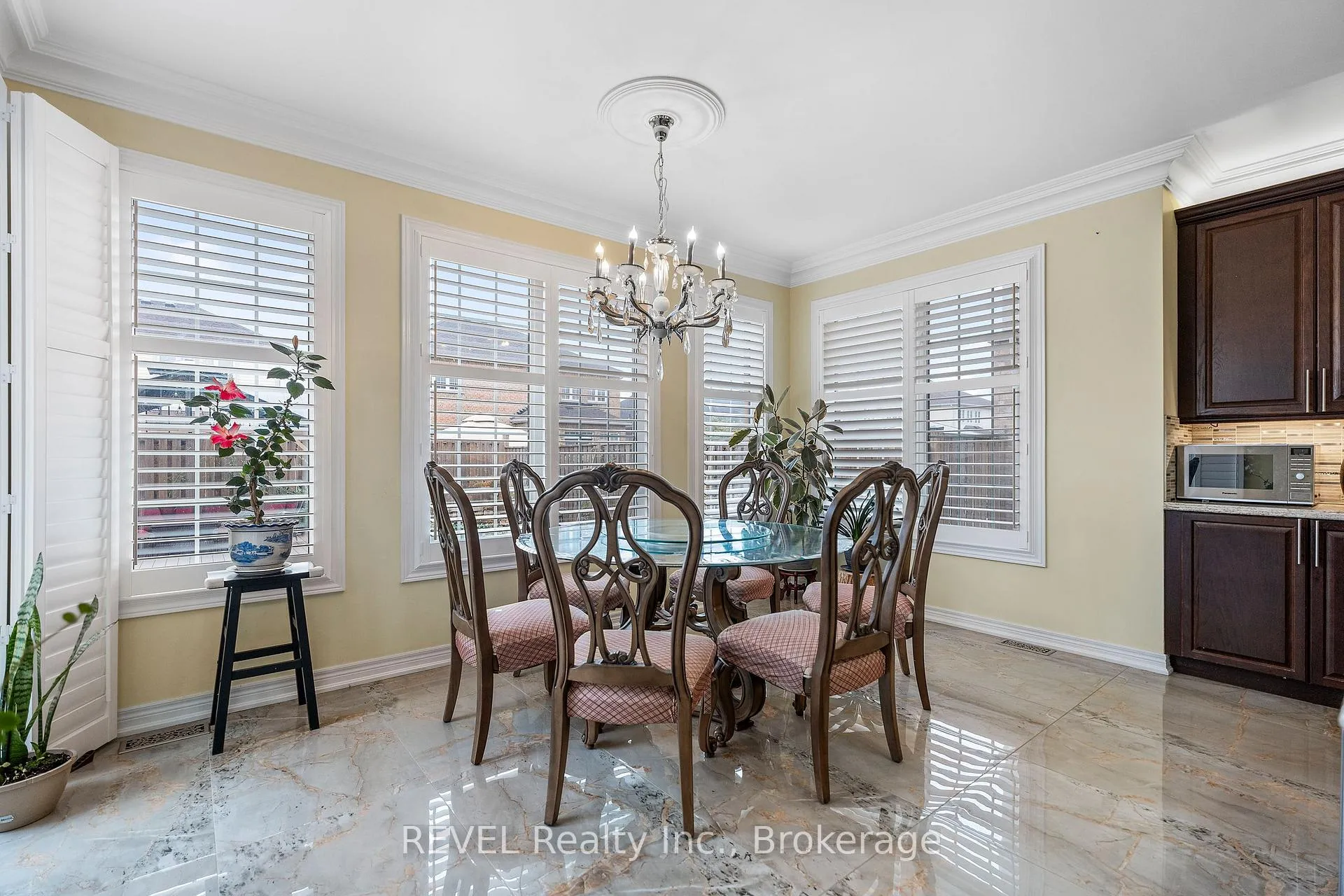 Photo 24 of 8892 Kudlac Street, Niagara Falls, Forestview — HOMEH