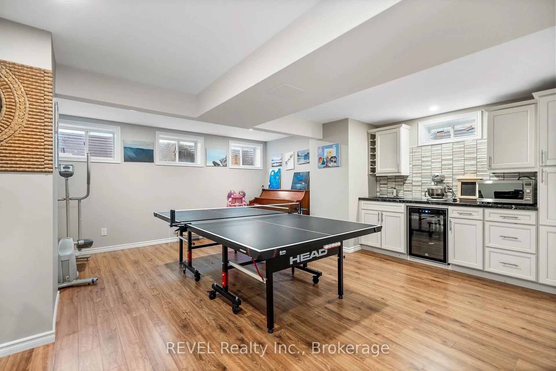Photo 38 of 8892 Kudlac Street, Niagara Falls, Forestview — HOMEH