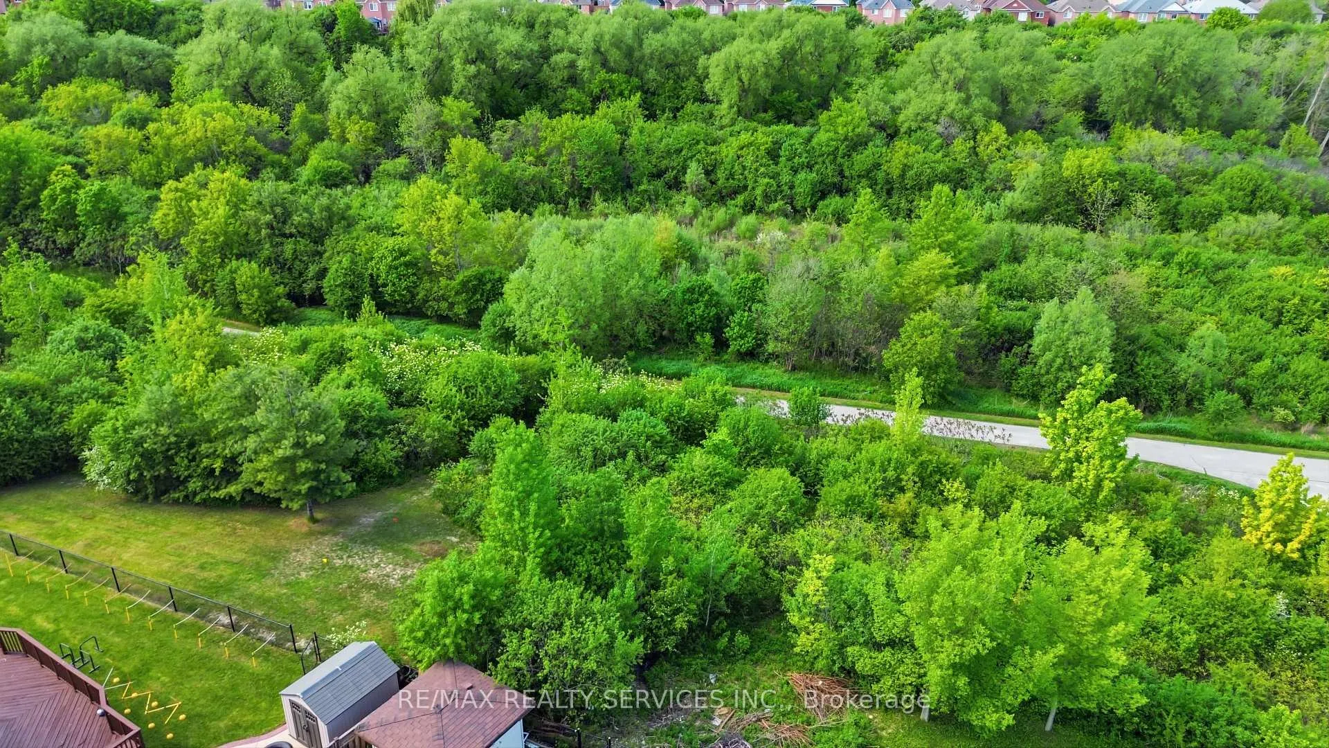 Photo 6 of 20 Switchback Trail, Brampton, Sandringham-Wellington — HOMEH