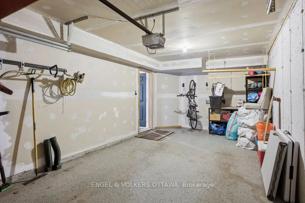 Photo 36 of 270 Royal Avenue, Ottawa, Westboro West — HOMEH