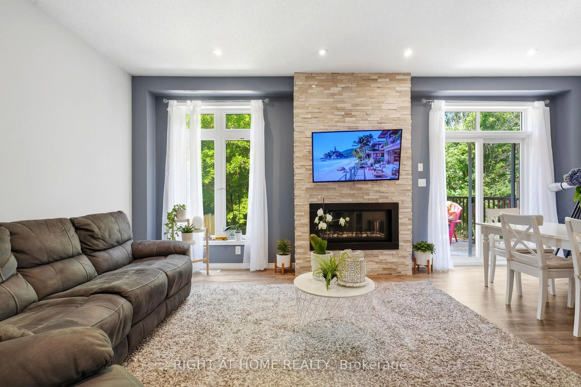 Photo 6 of 153 Maitland Street, Kitchener, Huron Park — HOMEH